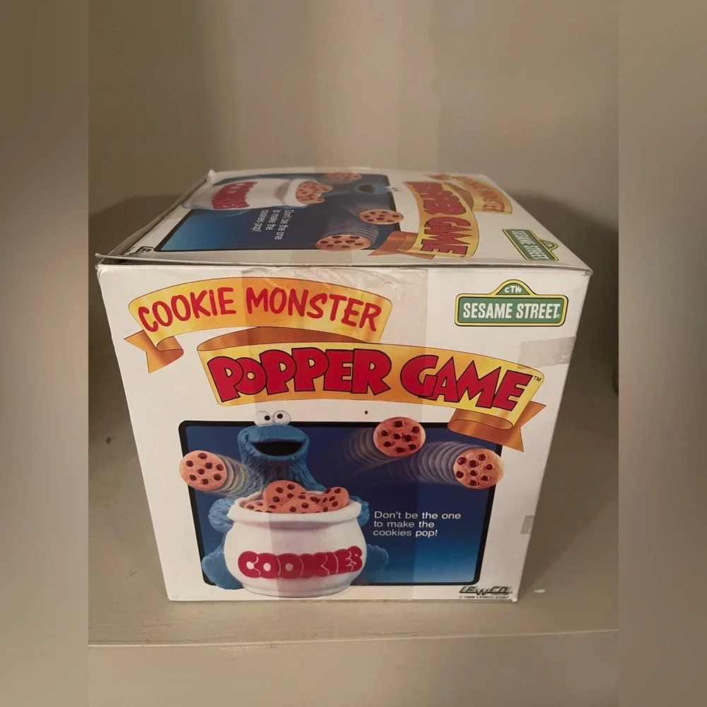 Rare 1989 Cookie Monster Pop Up Game Lewco Corp Sesame Street - Missing 1 Cookie